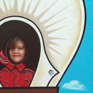 Meet your Posher, Regina